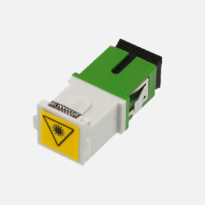 OPTICAL COUPLER WITH SHUTTER