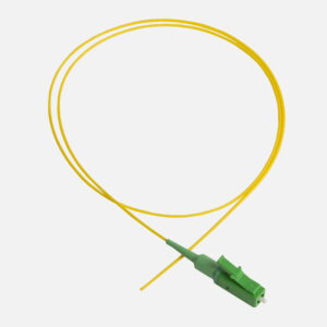 900UM LC-APC G652D LSZH PIGTAIL - 1.5/ 3 M